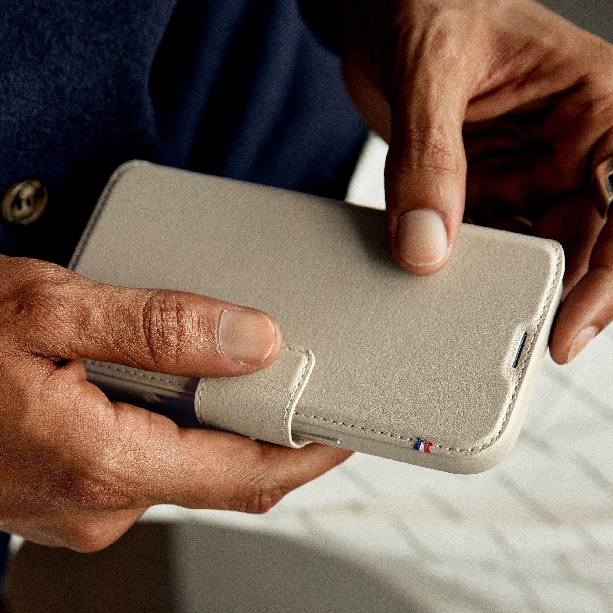 Leather Detachable Wallet Case iPhone 16 Plus - Clay Beige