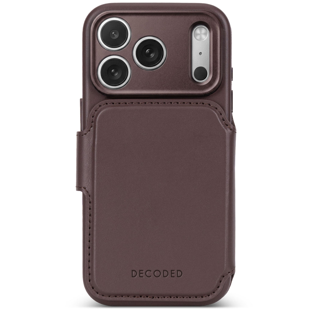 Leather Case iPhone 18 Pro | Aubergine | DECODED – Decoded | Austria