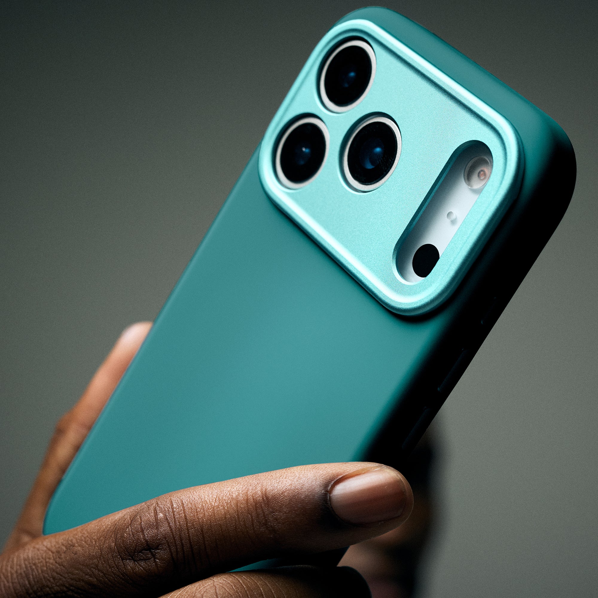 AntiMicrobial Silicone Case | Retro Blue | iPhone 17 Pro Max