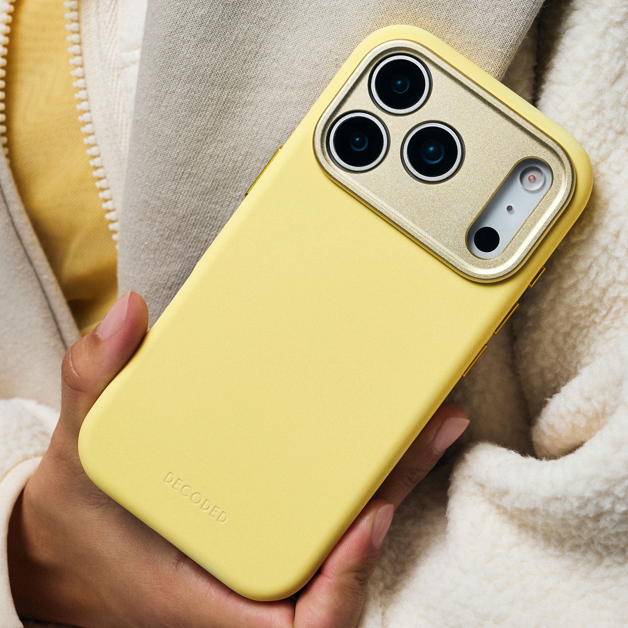 DEMIU iPhone17 proケース イエロー AntiMicrobial Silicone Case | Yuma Yellow | iPhone 17 Pro