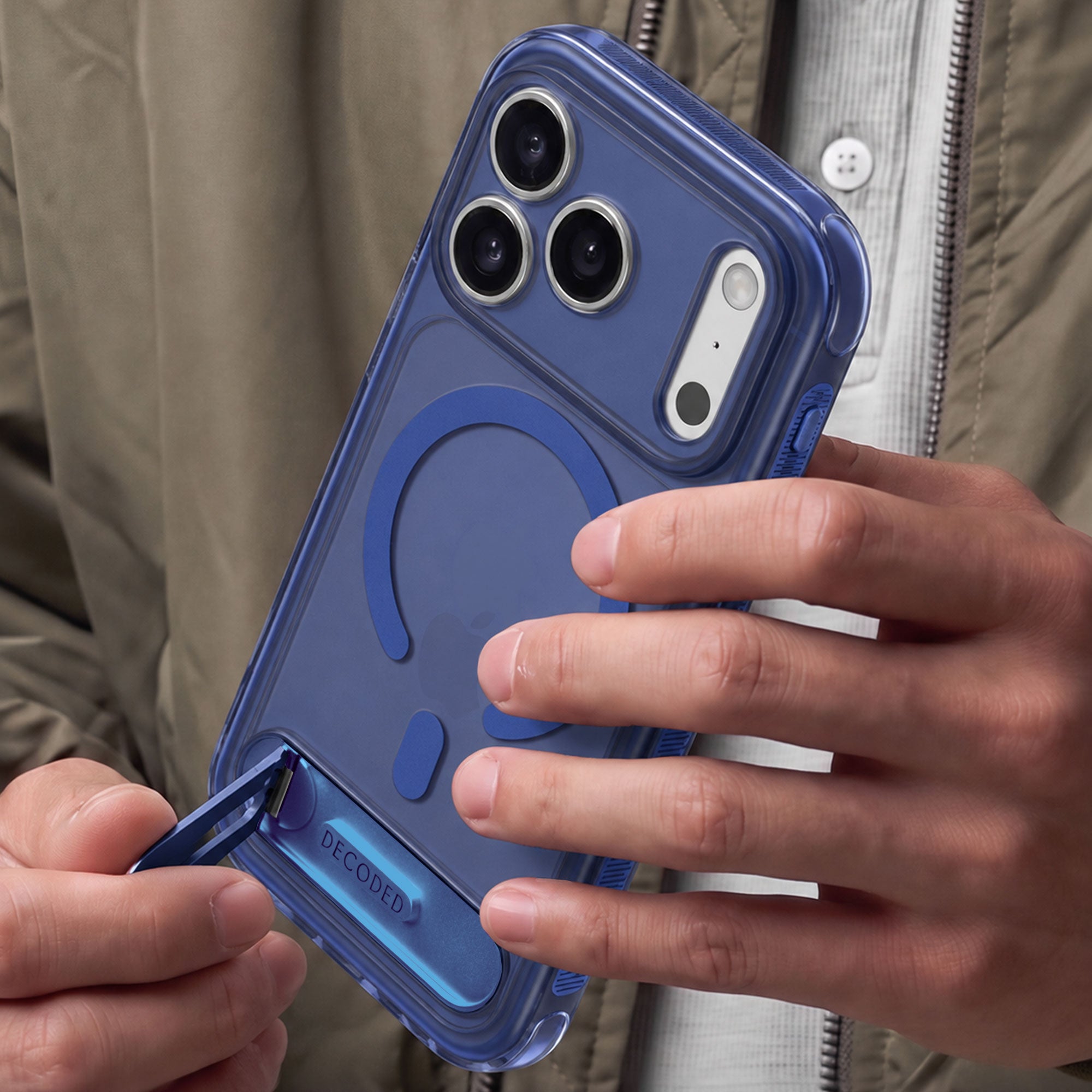 Hybrid Stand Case iPhone 18 Pro | Atlantic Blue | DECODED