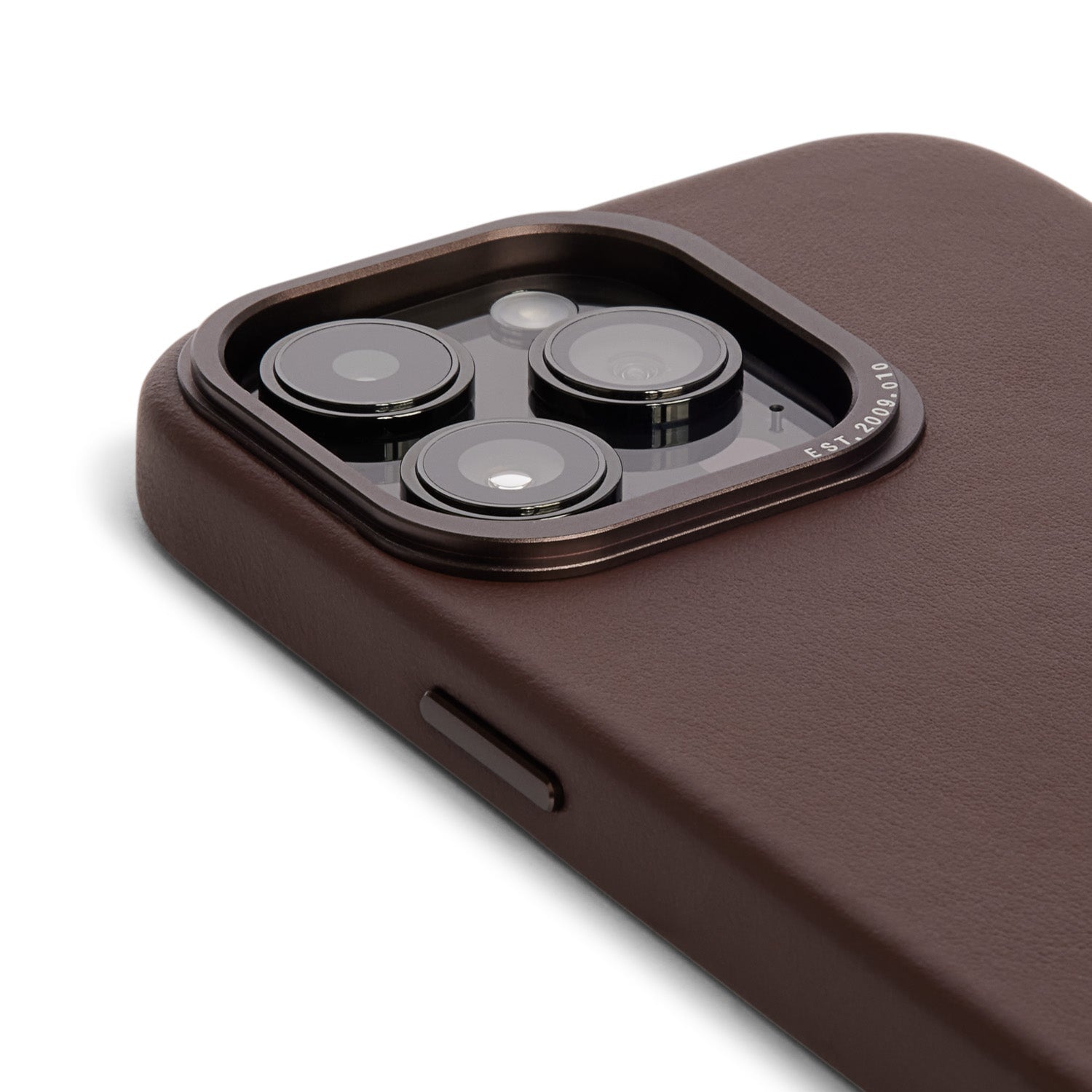 Leather Back Case iPhone 14 Pro - Chocolate Brown - DECODED Decoded Leather Back Case iPhone 14 Pro - Chocolate Brown - DECODED Decoded