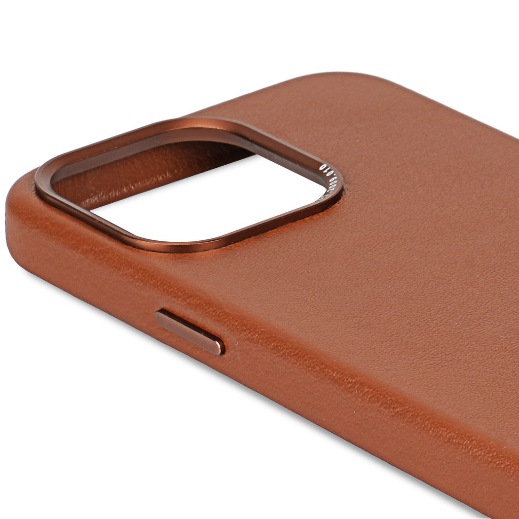i15 Pro Leather Back Cover