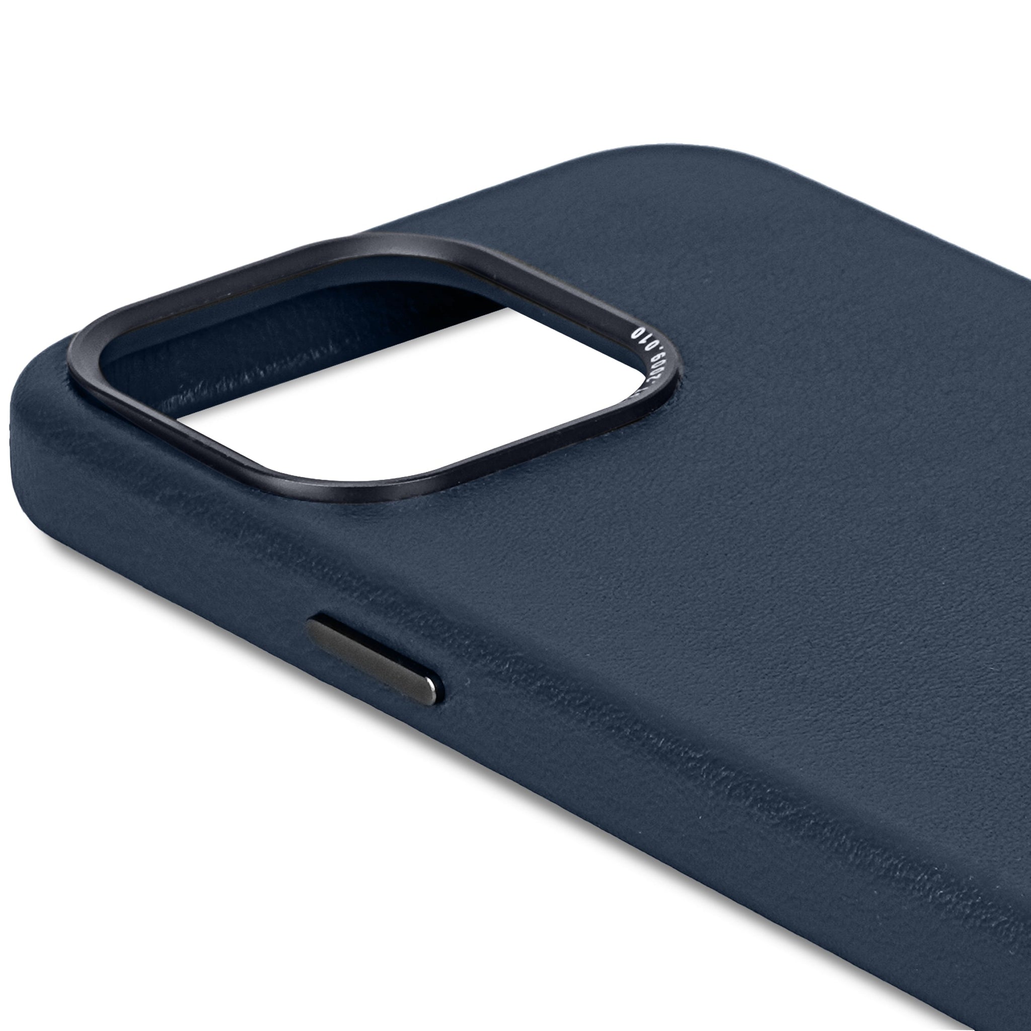 Leather Back Case iPhone 15 Pro - True Navy Blue - DECODED – Decoded