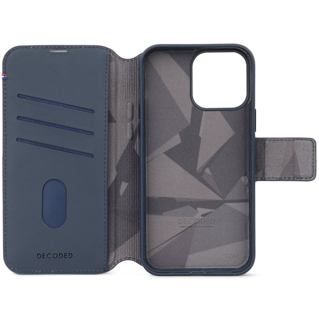 i15 Pro Leather Detachable Wallet